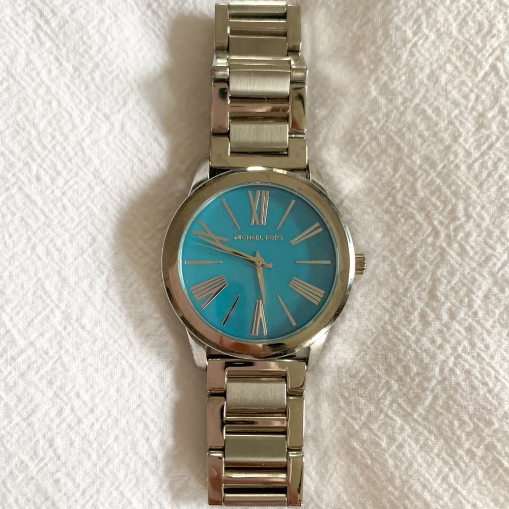 Michael Kors Silver Blue Pearl Face Watch